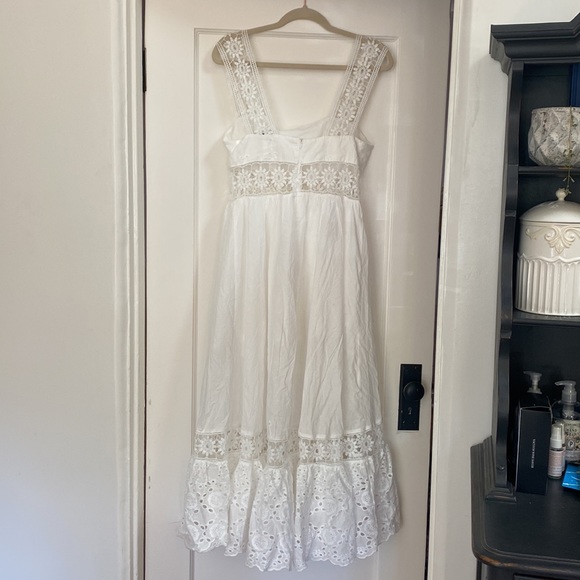 Fortunate One Long White Dress size Large - Picture 5 of 5